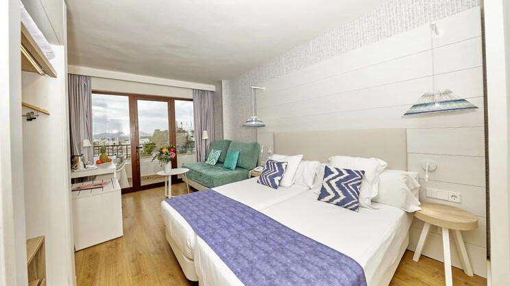 Superior Sea View Room 